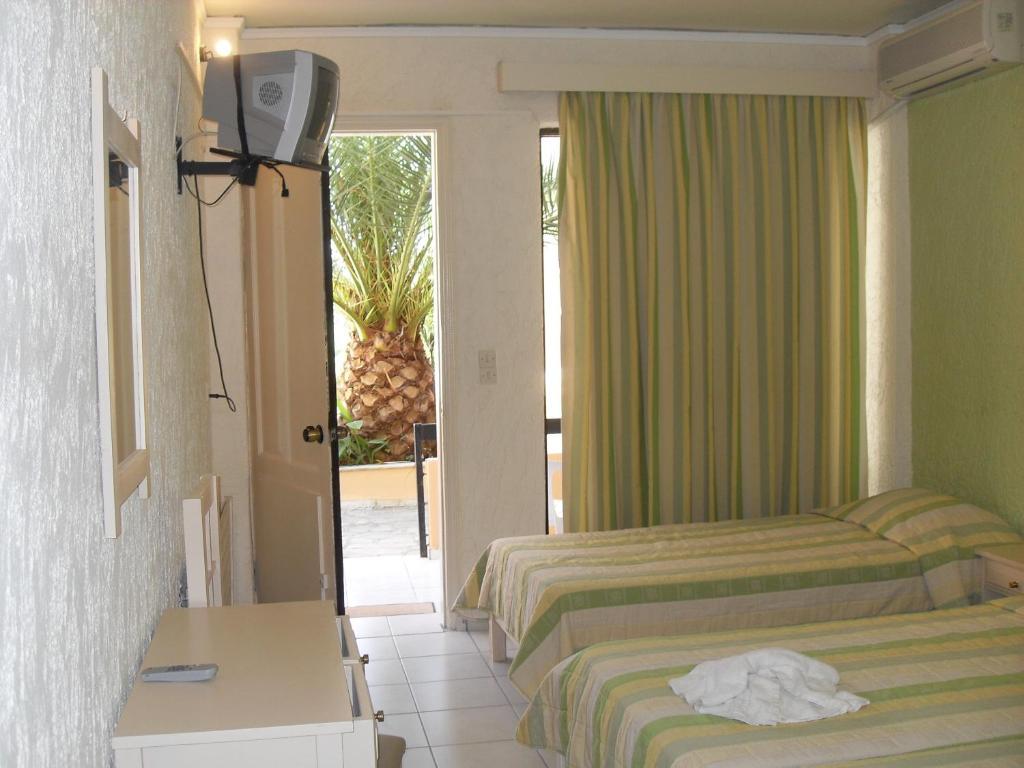 Benitses Bay View Hotel Gastouri  Стая снимка