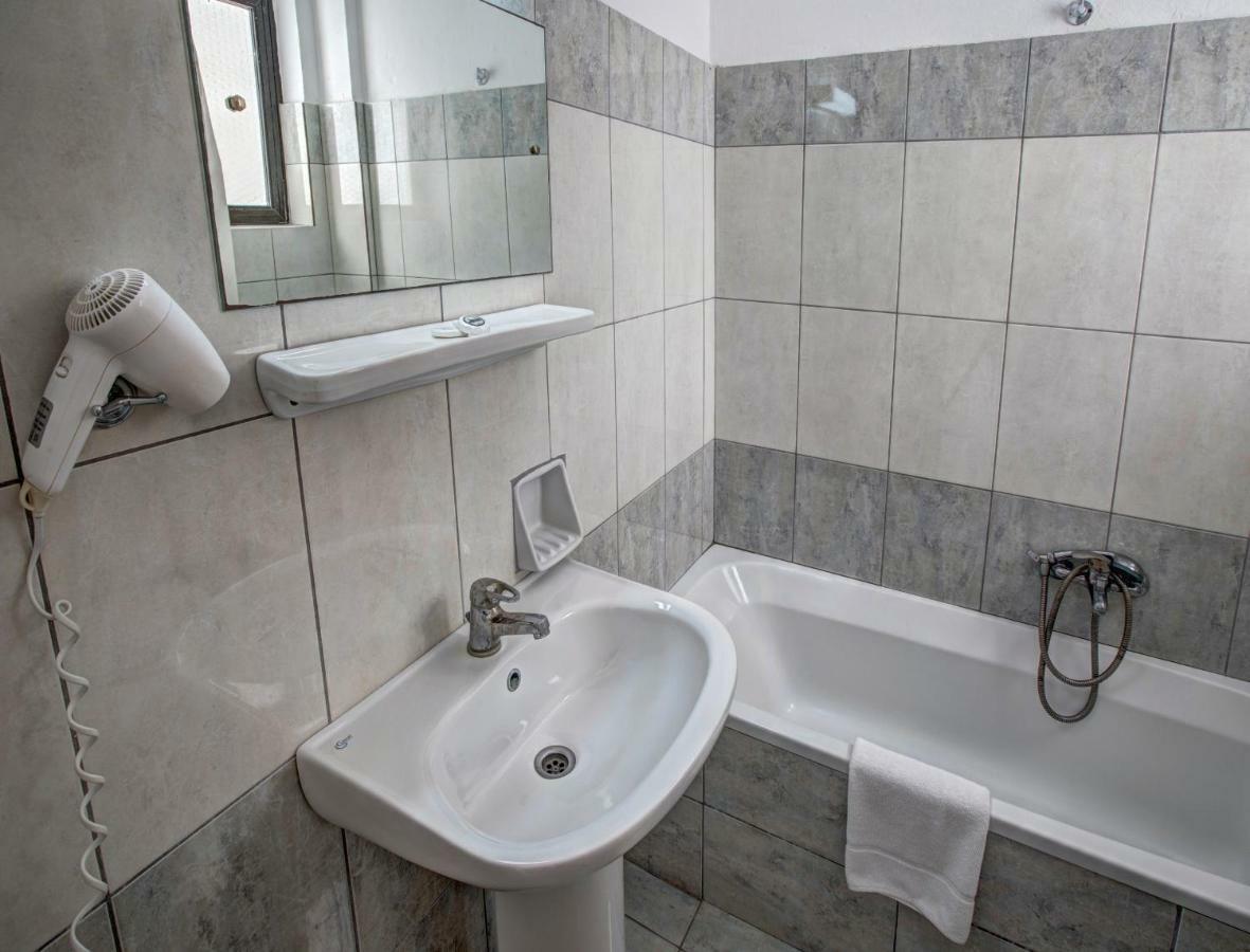 Benitses Bay View Hotel Gastouri  Екстериор снимка